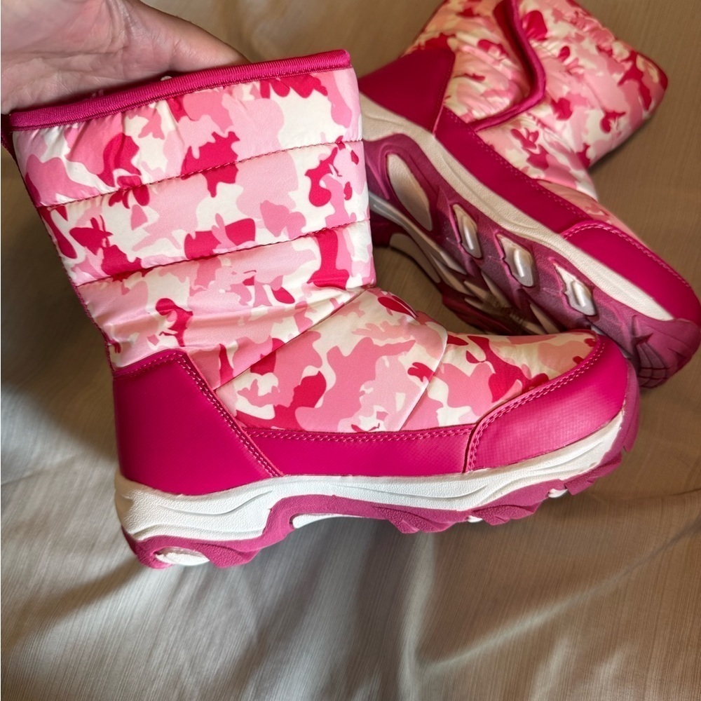 Pink Camouflage Winter Boots